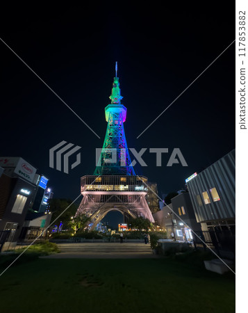 愛知縣>> 名古屋電視塔在夜間燈火通明 愛知縣>> 名古屋電視塔在夜間燈火通明 117853882