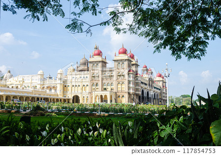 Majestic view of the Mysore Palace 117854753