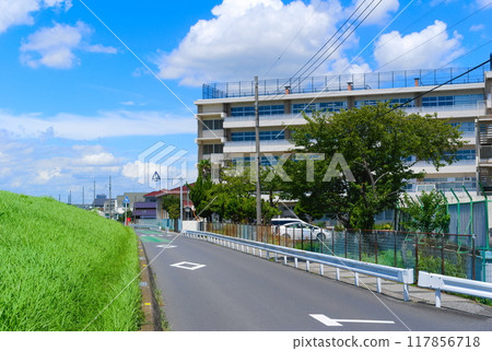 Scenery around Furugasaki Junior High School in Matsudo City, Chiba Prefecture, August 2024 117856718