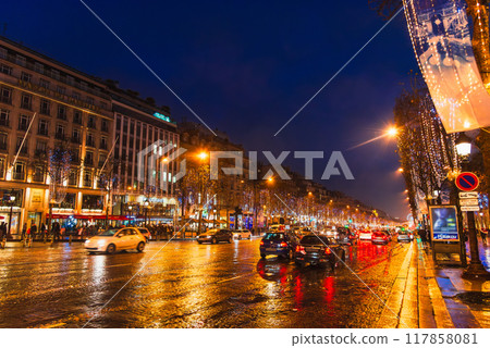 Christmas in Paris on the Champs-Élysées Christmas in Paris on the Champs-Élysées 117858081