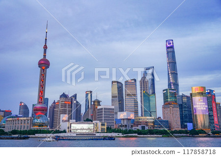 Shanghai landscape 117858718
