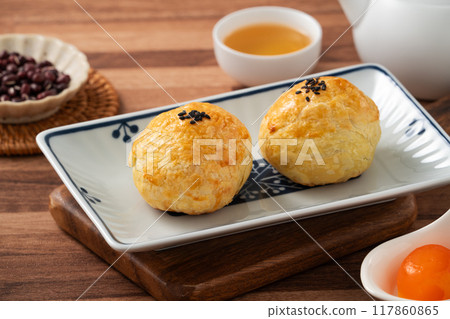 中秋節 月餅 蛋黃酥 中秋 Mid-Autumn Festival Moon cake げっぺい 中秋節 月餅 蛋黃酥 中秋 Mid-Autumn Festival Moon cake げっぺい 117860865