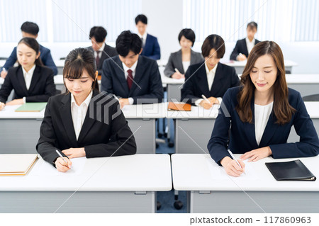 接受訓練的商人 117860963