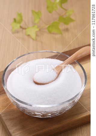 透明盤子裡的砂糖 透明盤子裡的砂糖 117861728