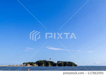 Shonan sea, blue sky and Enoshima (Fujisawa City, Kanagawa Prefecture) 117862093
