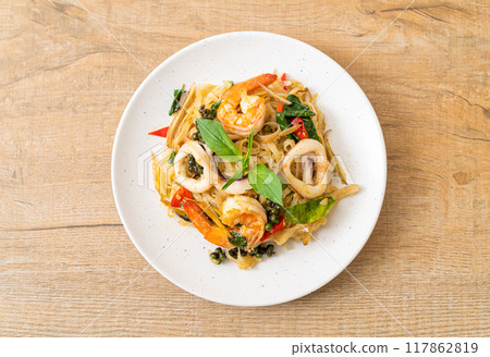 stir fried spicy noodles with sea food stir fried spicy noodles with sea food 117862819