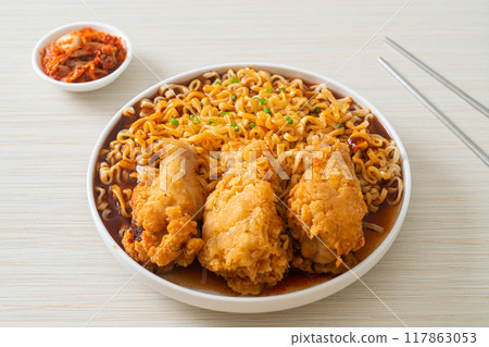 Korean instant noodles with fried chicken or Fried chicken ramyeon 117863053