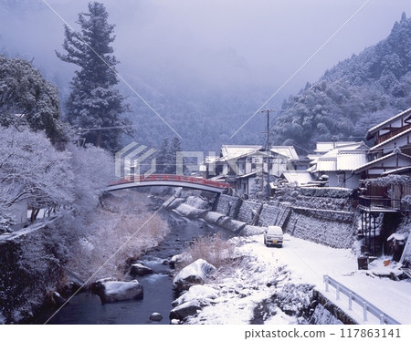 室生寺雪景/室生川紅鼓橋/奈良縣宇陀市室生 117863141