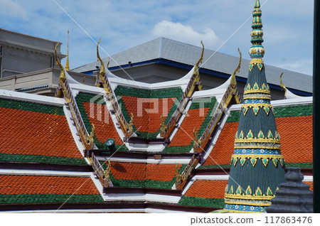 玉佛寺（Wat Phra Kaew），一座金色的寺廟 117863476