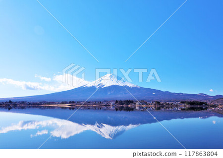 Winter blue sky and upside down Fuji Winter blue sky and upside down Fuji 117863804