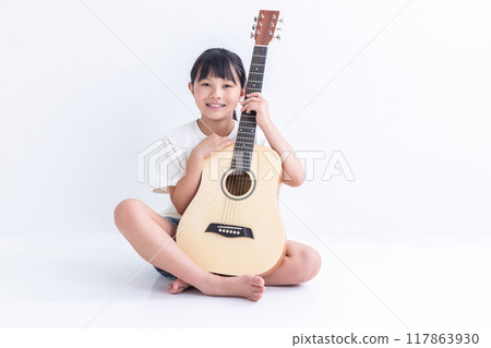 Girl with a guitar 117863930