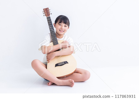 有吉他的女孩 有吉他的女孩 117863931