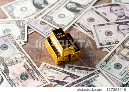 Foreign currency trading image (gold, US dollar) 117865046
