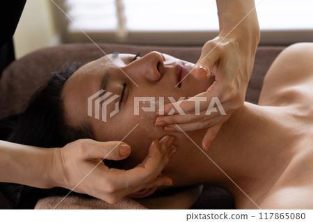 男士臉部美容護理 117865080