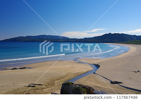 高知縣土佐清水市沖濱展望台的風景,白浪拍打著藍天 Ver1 高知縣土佐清水市沖濱展望台的風景,白浪拍打著藍天 Ver1 117867486