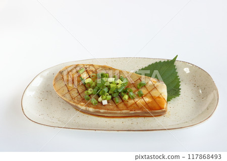 白茄子牛排風格白色背景 117868493