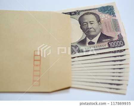 New 10,000 yen note envelope white background 117869935
