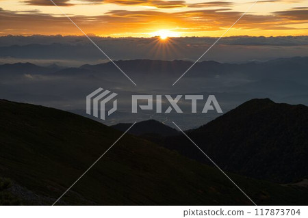 Autumn leaves from Ichinosawa to Mt. Daitenjo Autumn leaves from Ichinosawa to Mt. Daitenjo 117873704