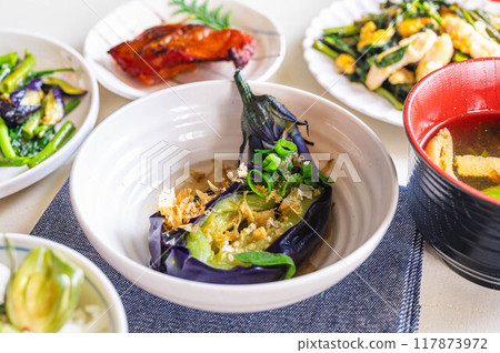 Steamed eggplant in the microwave 117873972