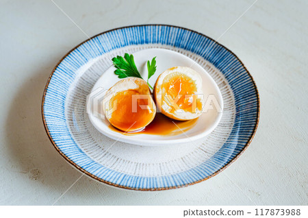 Soft-boiled seasoned egg Soft-boiled seasoned egg 117873988