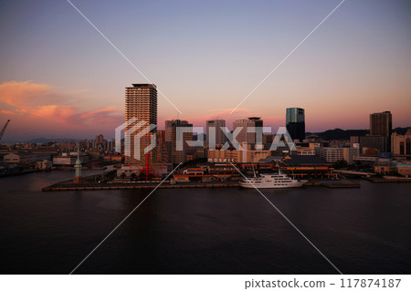 神戶臨海樂園的黎明 神戶臨海樂園的黎明 117874187