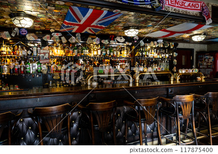 A Pint of History in Saint Petersburg 117875400