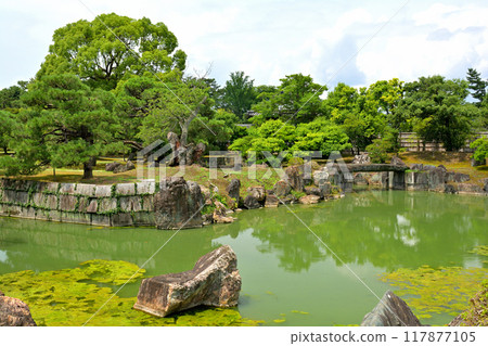 100 Fine Castles of Japan, Nijo Castle Ninomaru Garden 117877105