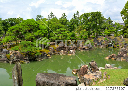 100 Fine Castles of Japan, Nijo Castle Ninomaru Garden 117877107