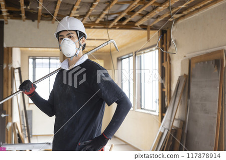 Interior demolition site, renovation, remodeling 117878914