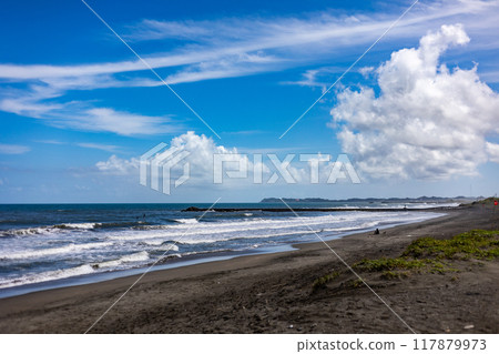 夏季的九十九里濱（颱風逼近） 117879973