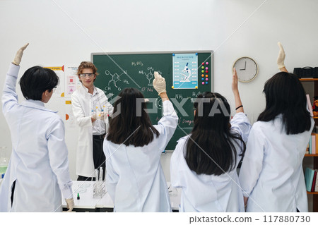 Teaching Chemistry Class With Enthusiastic Students 117880730