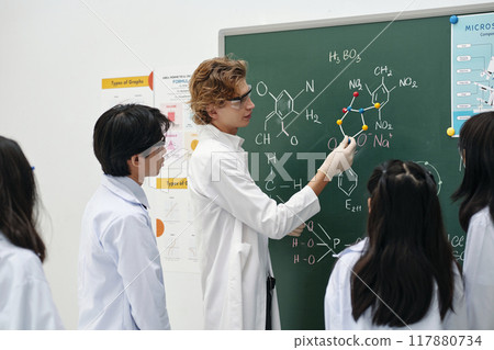 Teaching Chemical Structures on Green Chalkboard 117880734