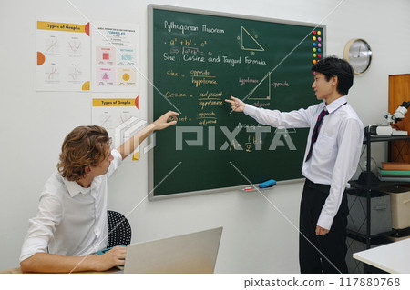 Teaching Pythagorean Theorem in Classroom Setting 117880768