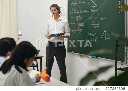 Explaining Geometric Concepts in Classroom Setting 117880806