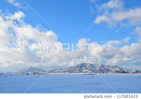 彌彥雪山、角田山（新潟縣） 117881428