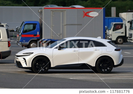 停車場內客車圖片 117881776