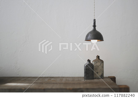 燈和瓶子 117882240