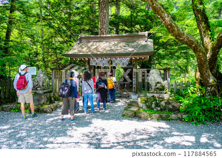 Hotaka Shrine Okumiya in Kamikochi Hotaka Shrine Okumiya in Kamikochi 117884565