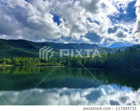 Yachiho Lake in the middle of nature Yachiho Lake in the middle of nature 117884731