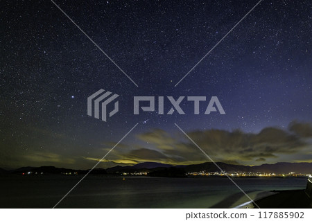 瀨戶內冬季的星空,以獵戶座為背景 瀨戶內冬季的星空,以獵戶座為背景 117885902