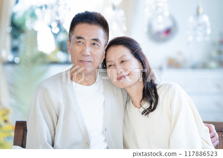 A friendly senior couple A friendly senior couple 117886523