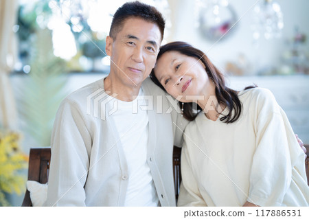 一對友善的年長夫婦 117886531