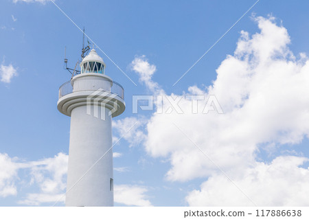 「青森縣」夏日的天空和白色燈塔八戶市 117886638