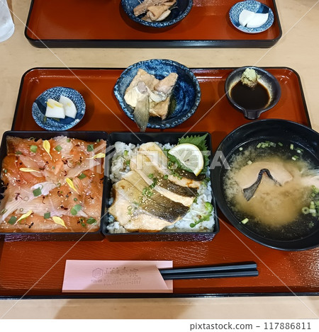 琵琶鱒魚料理「Yamamotoya Uohama」琵琶鱒魚禦前(黑壁廣場) 琵琶鱒魚料理「Yamamotoya Uohama」琵琶鱒魚禦前(黑壁廣場) 117886811