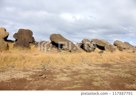 墮落的摩艾群 117887791