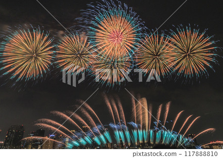 五彩繽紛的煙火/淀川煙火 117888810