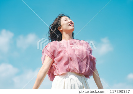 女性戶外肖像 117890527