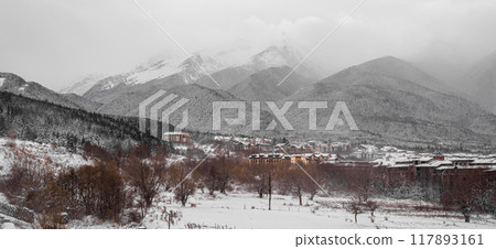 Bansko town in Pirin National Park after snowfall 117893161