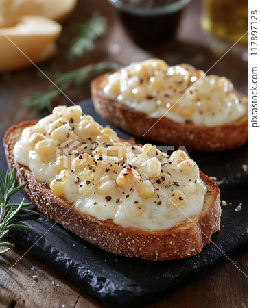 玉米和起司吐司 117897128