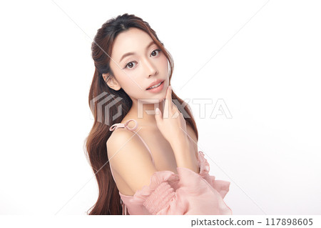 Beautiful young asian woman with clean fresh skin on white background, Face care, Facial treatment, Cosmetology, beauty and spa, Asian women portrait. Beautiful young asian woman with clean fresh skin on white background, Face care, Facial treatment, Cosmetology, beauty and spa, Asian women portrait. 117898605
